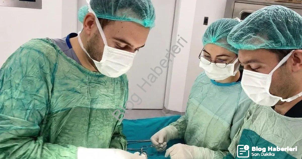 "Şuhut Devlet Hastanesi'nde Başarılı Fıtık Ameliyatı: Sağlıkta Yüz Güldüren Gelişme" başlıklı haber